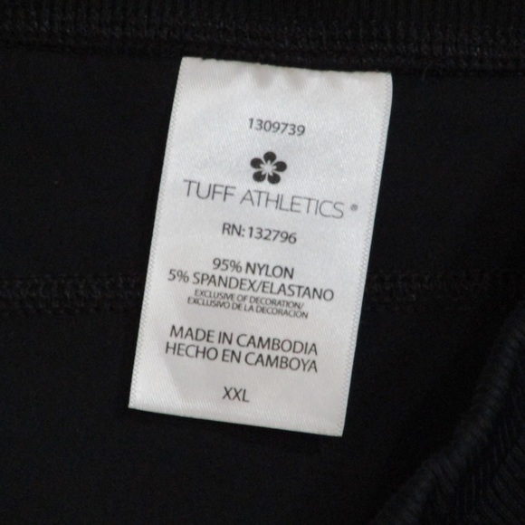 Plus size black shorts - Picture 3 of 3